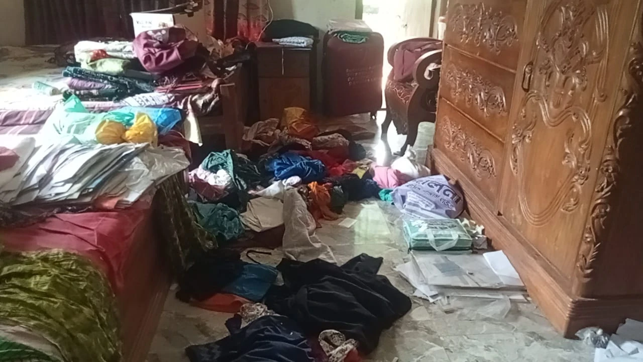 গাজীপুরে ব্যারিস্টারের বাড়িতে সশস্ত্র ডাকাতি, আহত ৩